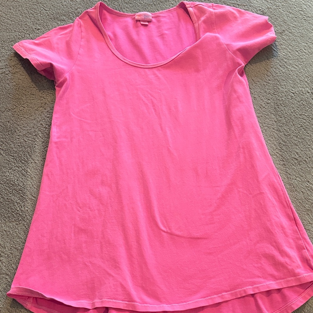 LuLaRoe Bright Pink Short Sleeve Tee XS Excellent Condition